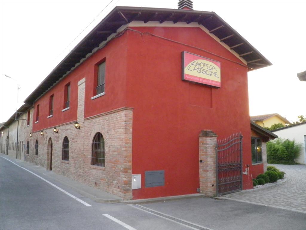 Affittacamere Il Persicone Cornaleto Luaran gambar